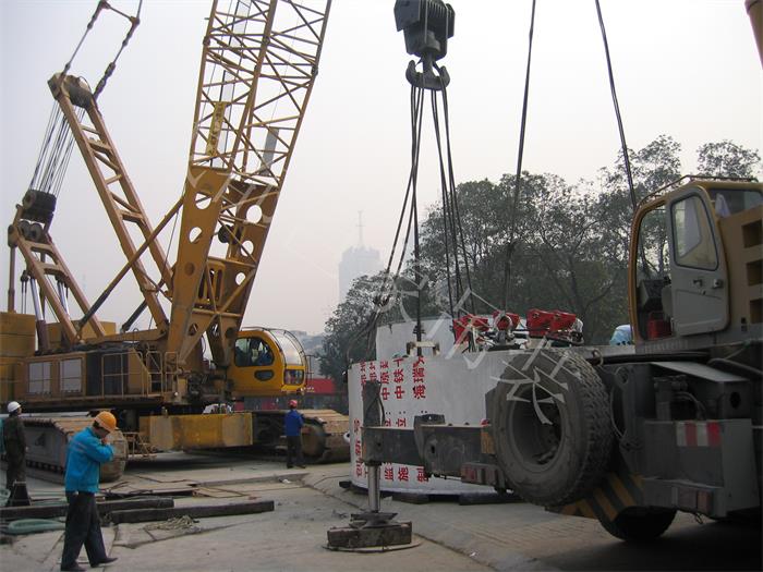 盾構(gòu)機翻身6.jpg